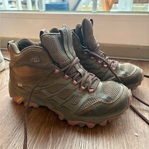 Merrell Boulder Performance Footwear